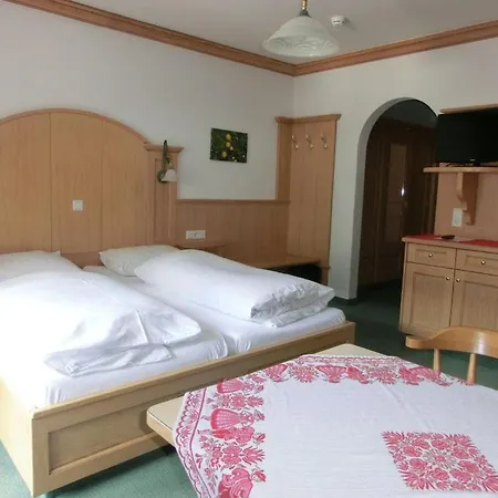 דירה Gaestehaus Hollerer *