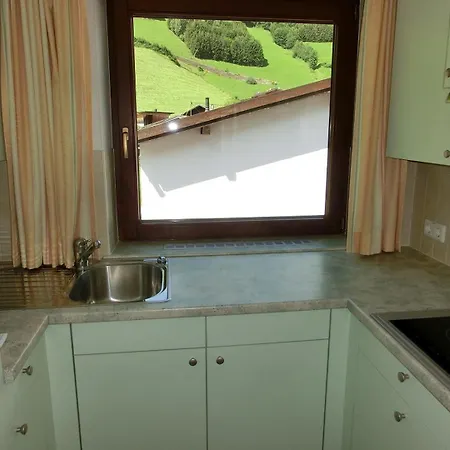 Gaestehaus Hollerer גרלוס